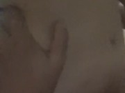 Me encanta como rebotan las tetas de mi esposa