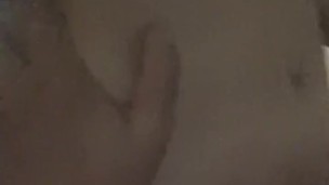 Me encanta como rebotan las tetas de mi esposa