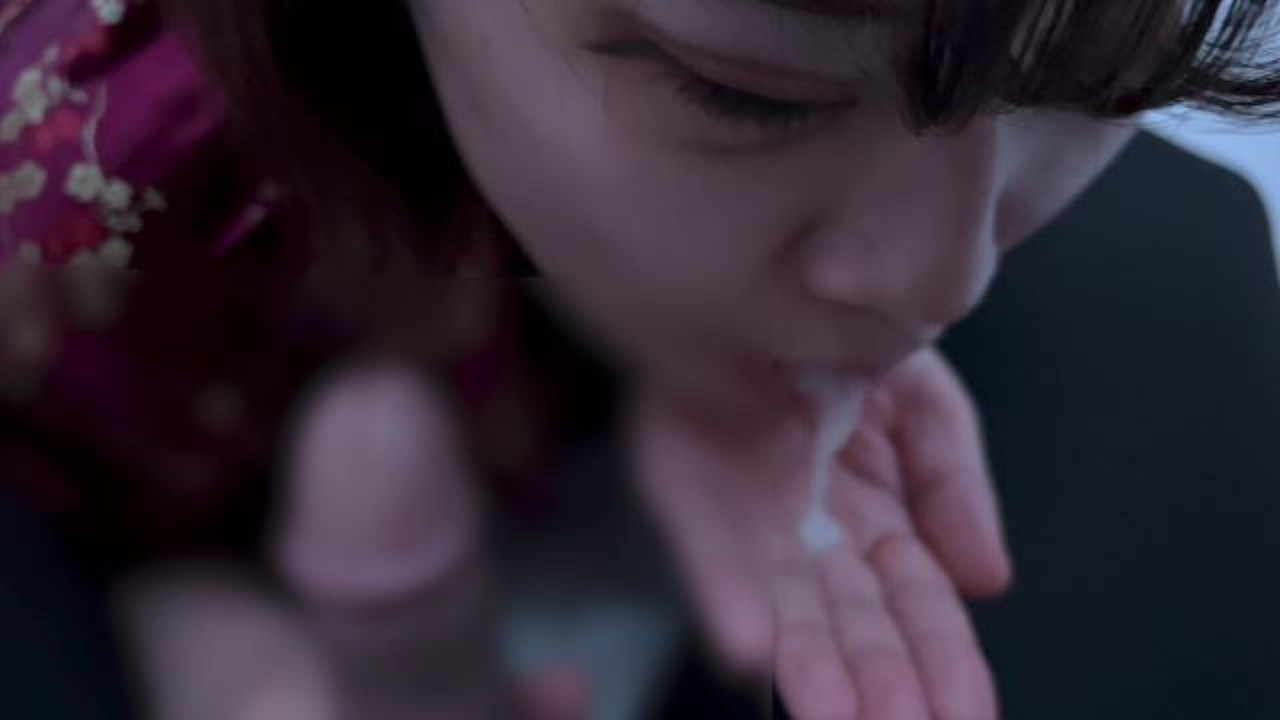 チャイナドレス姿で濃厚フェラ♡cosplay costume blowjob - Free Sex Video - RedTube