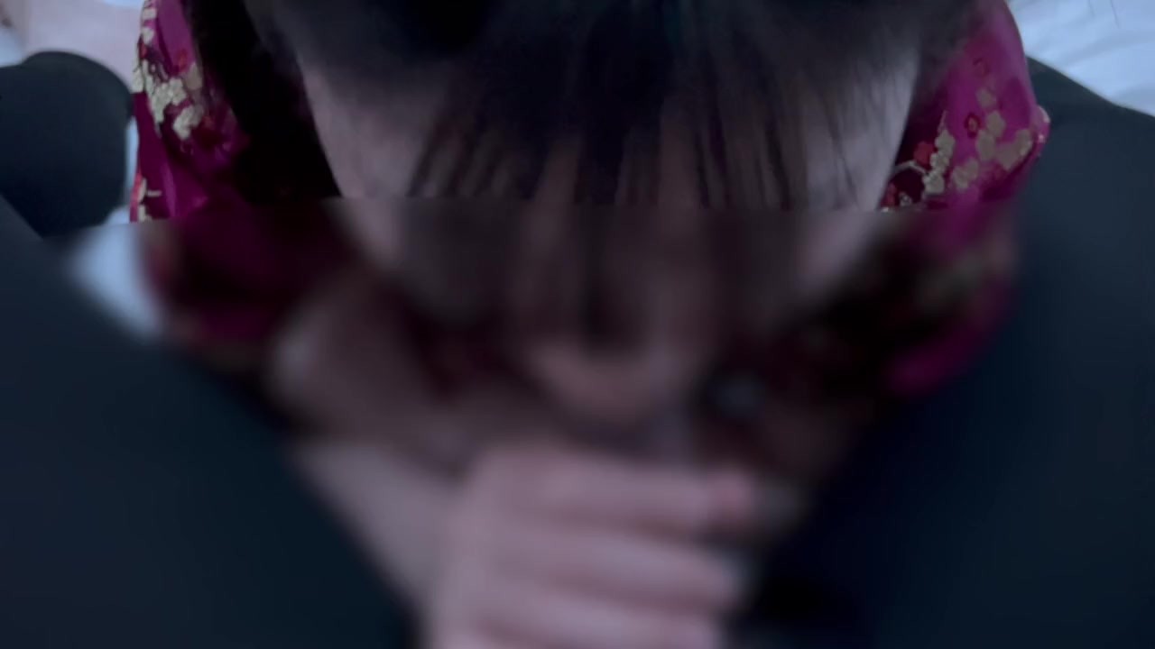 チャイナドレス姿で濃厚フェラ♡cosplay costume blowjob - Free Sex Video - RedTube