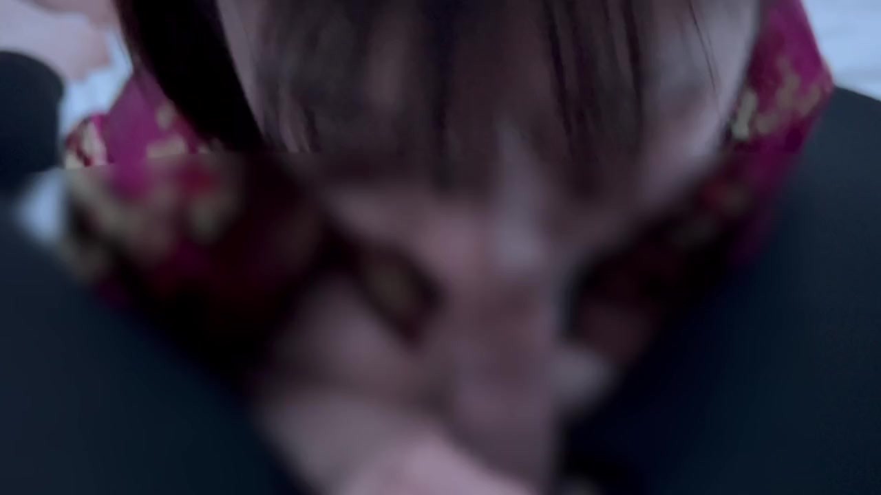 チャイナドレス姿で濃厚フェラ♡cosplay costume blowjob - Free Sex Video - RedTube