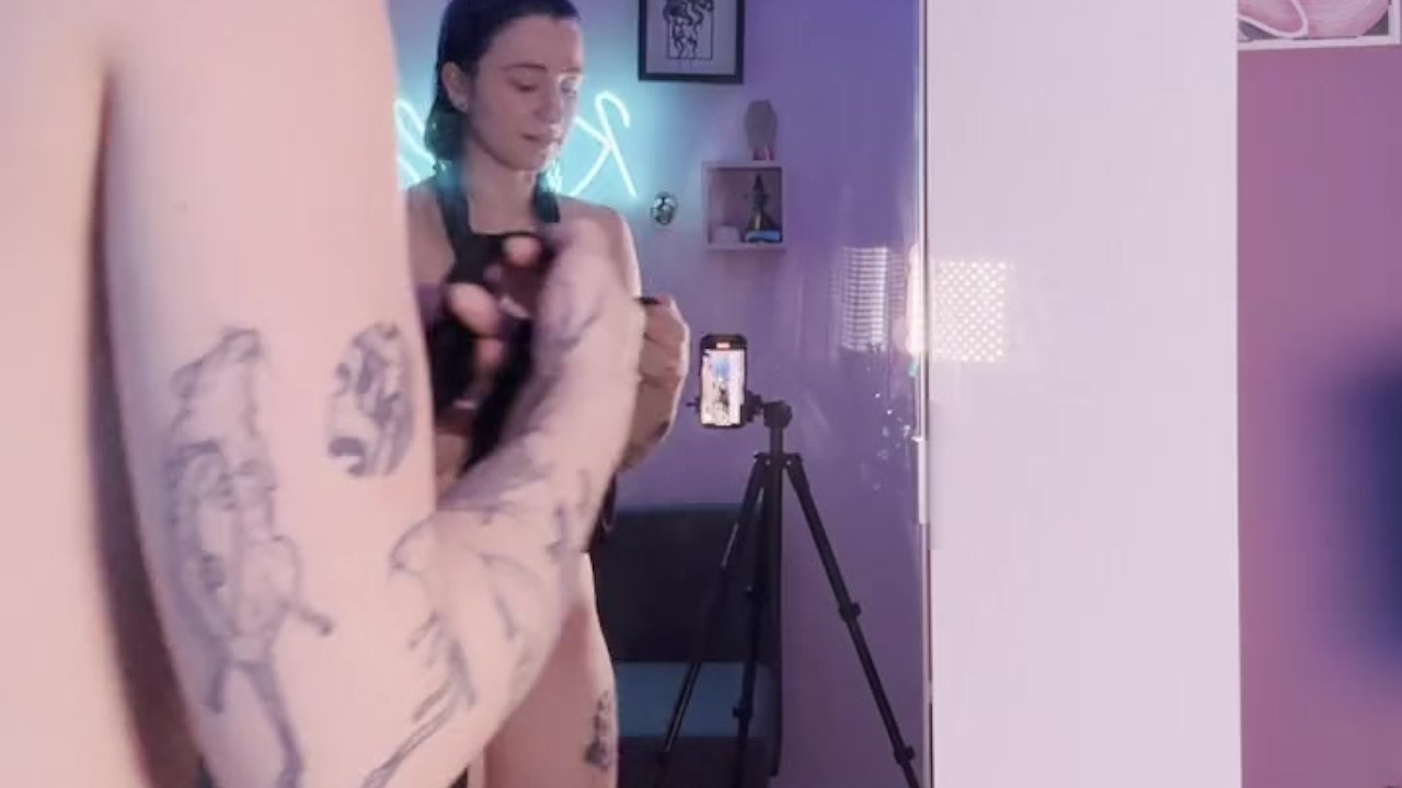 French masturbation in the taxi (vlog) - RedTube