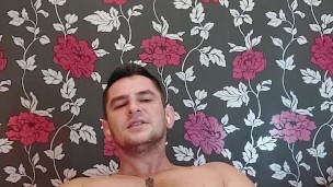 Straight trainer show body and cumming hard on his body