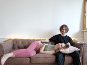 Amateur Français - Nina est de retour, je lui lèche la chatte et on chill ensemble. 5/16