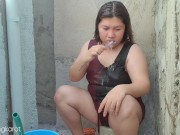 Filipina taking a bath outside the house got fuck 2/16