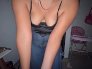 MORENA DA SENTONES FUERTES EN UNA POLLA DE GRAN TAMAÑO HASTA LLEGAR AL ORGASMO