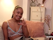 Ersties - Intimes Kennenlern-Solo mit der süßen Flora F 12/16