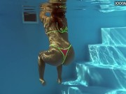 Hottest French girl Anita gets horny underwater 10/16