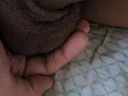 Mis bolas ricas piden por una chupadita de pene