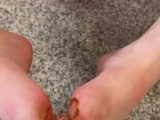 barbarita gives you a delicious footjob with a chocolate bath