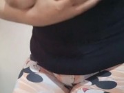 الحواي ديالي أجي برد طبوني  سخون ليا بزاف ورضع بزازلي - Screenshot 6 of 16 - Big Ass