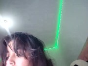 hermosa chica cabalga dildo abierta de piernas 2/16