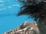 Hottest Hungarian milf Angelica gets horny underwater 12/16