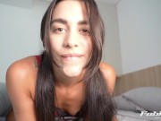 Morena venezolana follando la almohada de su compañero de cuarto 1/16