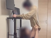 【こっそりフェラ抜き】仕事のミーティング中に痴女な彼女がいきなりフェラしてきて我慢できずに大量射精してしまった♡ 7/16