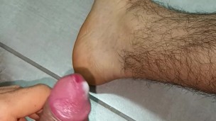 Hairy Otter: The Trilogy. Ch. 2, The Unexpected Pissing (Lumberjack Spitting on a hairy dick)