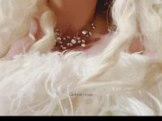 Carlycurvy does a dildo suck challenge! 12/16