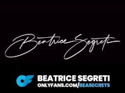 SEGA E DITALINO IN MACCHINA - Sborrata e con le mani piene di sperma mi masturbo e vengo fortissimo 16/16