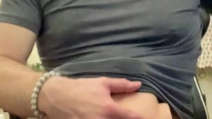 Sucks The Nutt Right Out