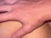 رحت عند صحبتي لبيتها وتركتني ببيتها لوحدي مع زوجها عشان تروح هي لسوق وبدا زوجها يدلل علي😍🤭🇪🇬 5/16