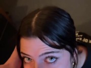 Me provocó jugando en tanga y me tuvo que hacer una mamada con mucha saliva 4/16