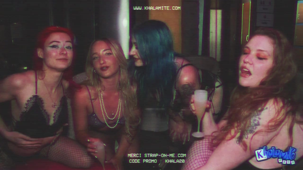 Khalamité invite 7 amies françaises pour une orgie lesbienne inoubliable - Free Sex Video - RedTube