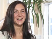 Ersties - Heißer Soloakt auf dem Bürostuhl mit Lullu aus Dortmund 14/16