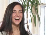 Ersties - Heißer Soloakt auf dem Bürostuhl mit Lullu aus Dortmund 16/16