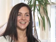 Ersties - Heißer Soloakt auf dem Bürostuhl mit Lullu aus Dortmund 6/16