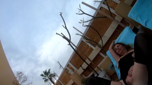 La pillo tocandose en la tumbona de la terraza, me uno a ella para terminar follando.