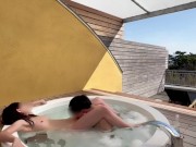 【個人撮影】朝に露天風呂♨️で癒された後、室内に戻った瞬間に我慢できずベッドに押し倒して中出しSEX💓激しいピストンの音が鳴り響く...♡／Japanese amateur hentai ／日本人 5/16