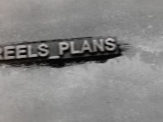 Je baise intensément la demi-soeur de mon ami dans la salle de bain pour un nouveau téléphone !!! 1/16