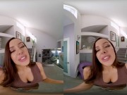 Your HR Wouldn't Allow This Type Of Exclusive One-On-One Meeting With Vanna Bardot 4/16