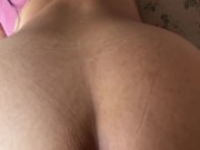 Madrastra caliente le gusta que le follen su culo gordo