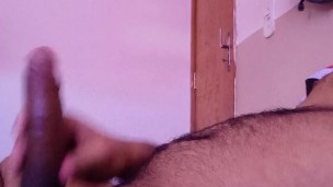 Batendo punheta gostosa