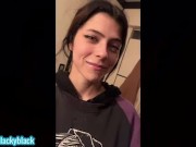 Se la chupo express a mi hermanastro hasta que me acabe en la boca antes de ir con nuestros padres 16/16