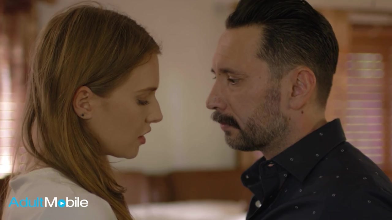 ADULTMOBILE - Tommy Pistol Comes Home To Find His Step Niece Ashley Lane In His Bed Masturbating - Vídeo de sexo gratis - RedTube