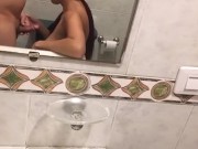 La esposa de mi amigo me folla la polla 14/16