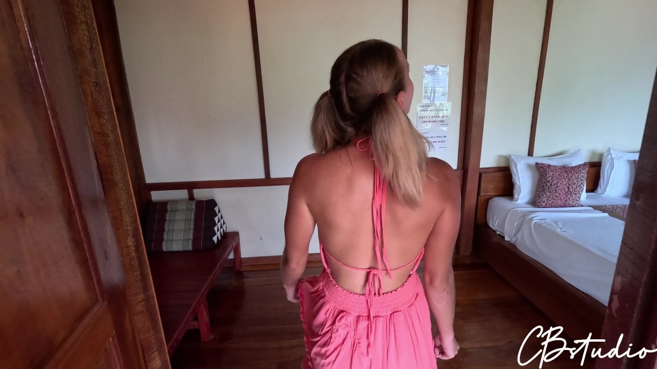 Stepfather and stepdaughter share a bed in a hotel room - Free Sex Video - RedTube