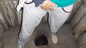 I caught my neighbor in the toilet and she licked me pussy - IkaSmokS