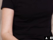 UP CLOSE - Naughty Nicki Hunter Wants HAIR PULLING RAW FUCK From Parker Savage Until She SQUIRTS 3/16