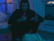 Marilyn and Ivy Get Fucked Deep By Big Dick Robber - LETSDOEIT 5/16