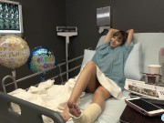 MILF sexy se la follan duro 1/16