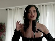 Green Haired Sexy Chick Gia Paige Gets Her Luck With The Stud Isiah Maxwell 4/16