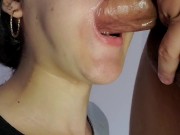 Eu mamei o meu amigo e ele me presenteou com leite na cara 4/16