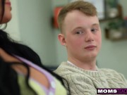 Sexy Stepmom Jennifer White Has her FIRST Step Mother's Day -S19:E5 2/16