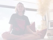 Ersties - Sexy Babe Gets Off Where Everyone Can See Her 5/16