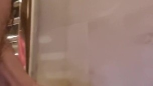 Masturbating with my small cock with cumshot 💦💦 Se masturber avec ma petite bite avec éjaculation