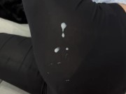 he cums on my leggings while i look at my phone