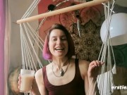 Ersties - Flora gibt Veronica eine heiße Jerk-Off-Anleitung für Girls 4/16